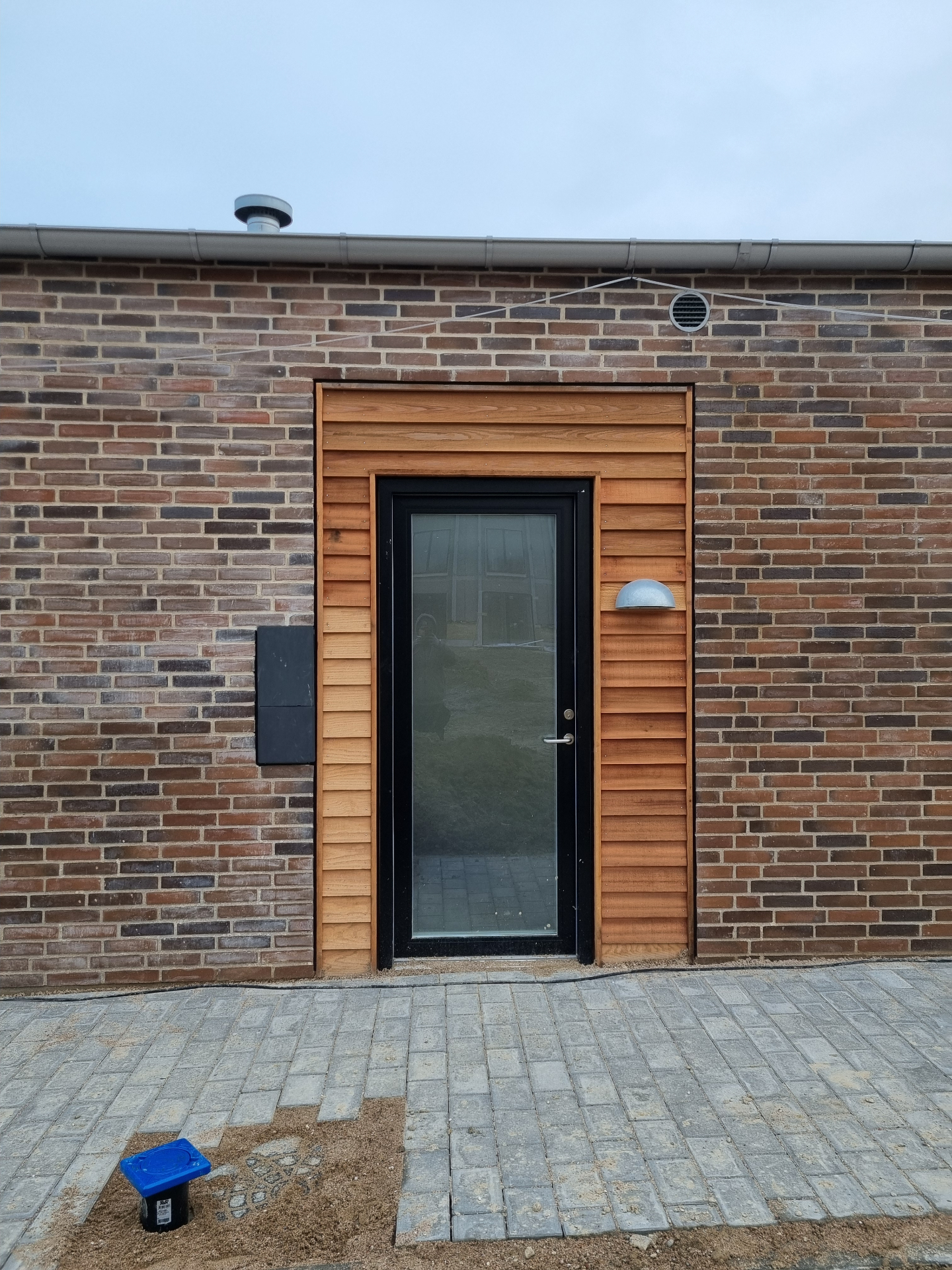 Ny dør og facade